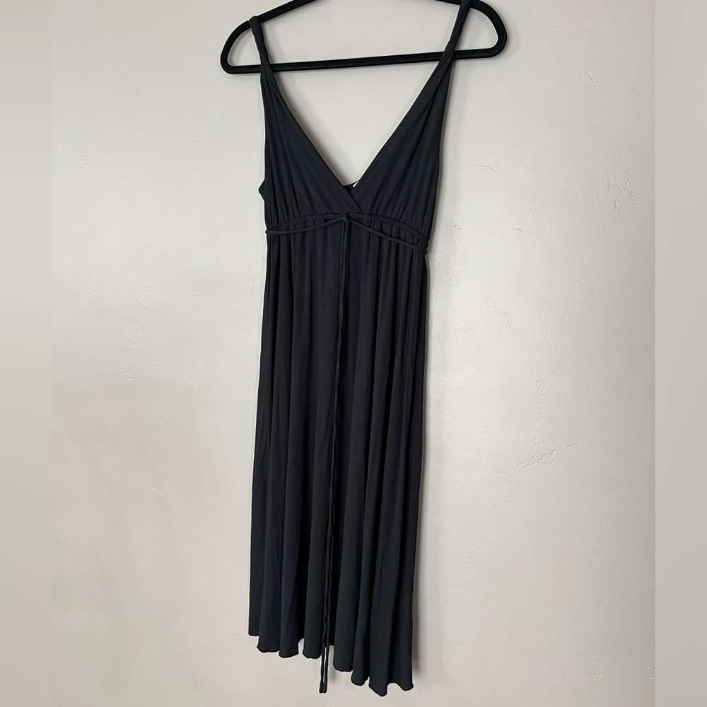 GAP Plunging Front Back Empire Waist Rolled Spaghetti Strap Black Midi LBD Sz M